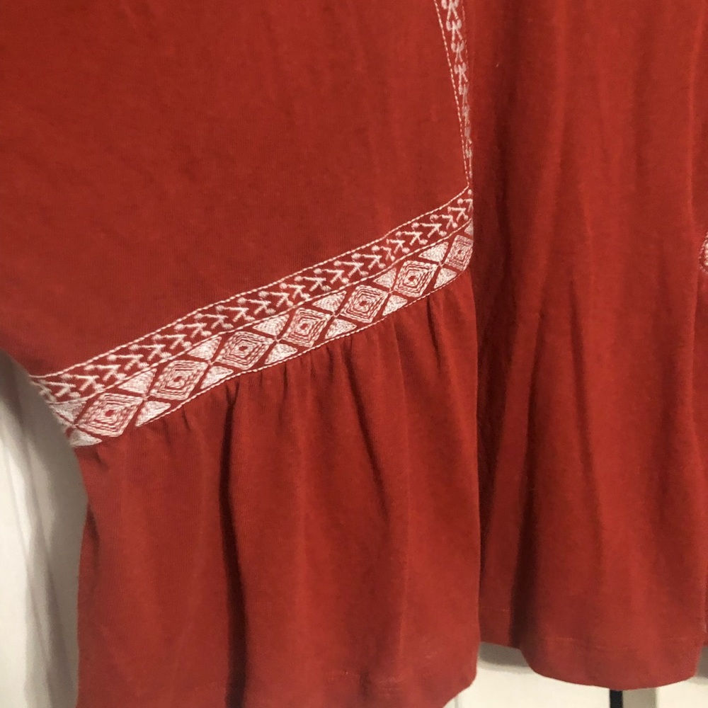 Rust colored shirt! - Picture 3 of 3